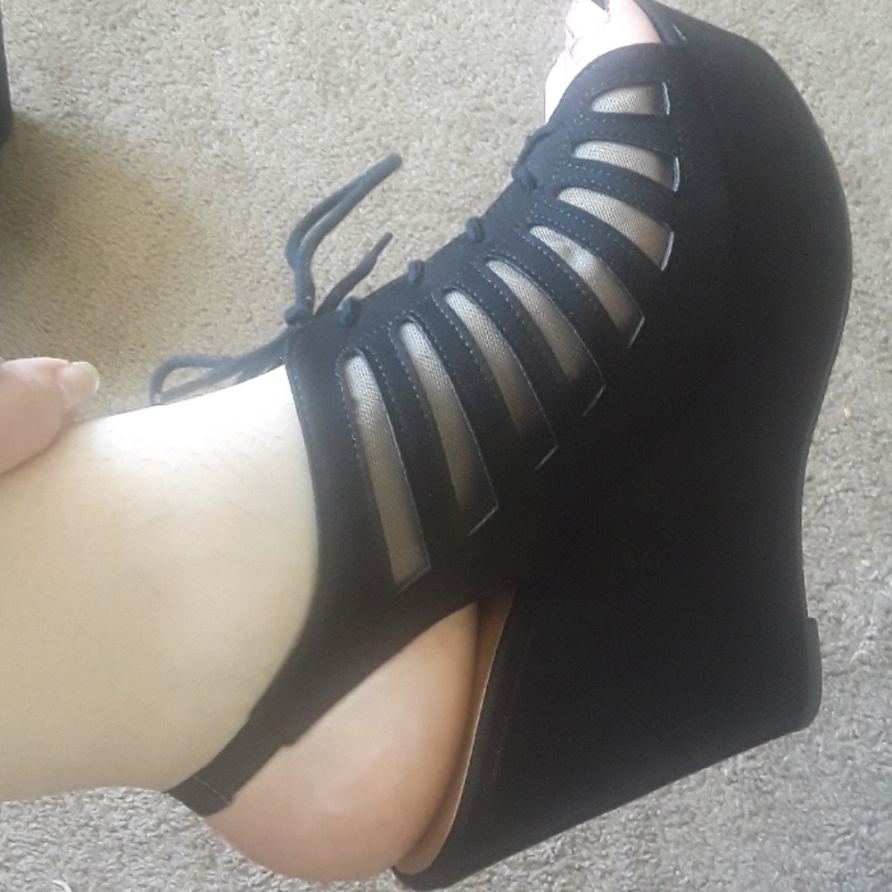 Black Lace-Up Wedges - Picture 4 of 4